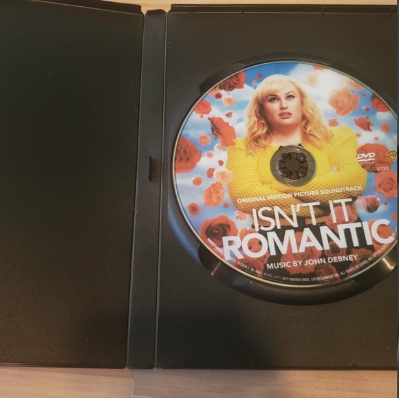 Isn’t It Romantic DVD Movie (Rebel Wilson, Liam Hemsworth, Adam Devine) - Picture 4 of 7